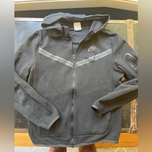 Boys Nike tech zip up